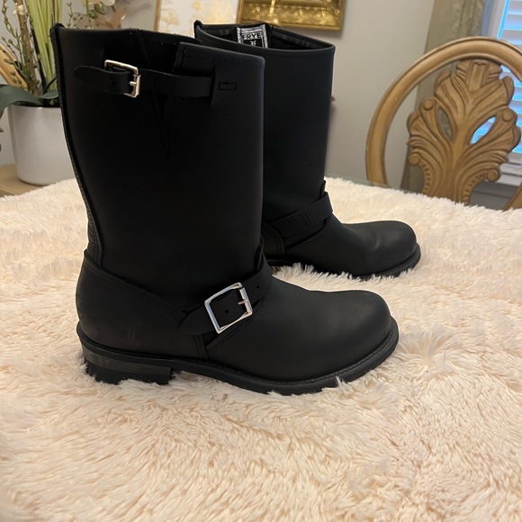 Women’s FRYE size 10 motorcycle boot & work versatile boot - Picture 4 of 15
